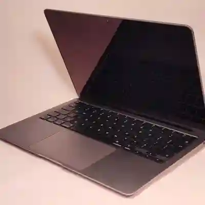 Apple MacBook Air 13  2020 A2337
